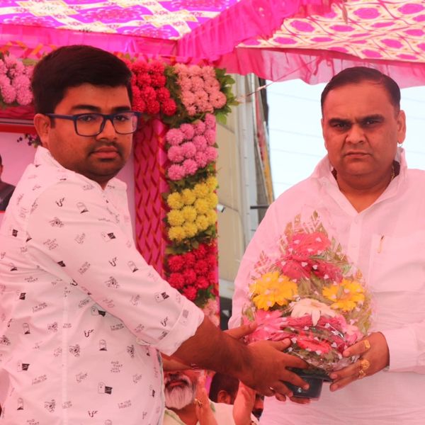 તા.૧૬/૦૩/૨૦૨૪ ના રોજ ને.હા.નં-૪૮ કડોદરા નીલમ હોટલ જંકશન, પ્રિન્સ હોટલ ચલથાણ અને કરણ હાઇવે પર આમ કુલ ત્રણ ફ્લાયઓવર બ્રિજના કામોનું ખાતમુહૂર્ત પ્રિન્સ હોટલ, ચલથાણ ખાતે કરવામાં આવ્યું.